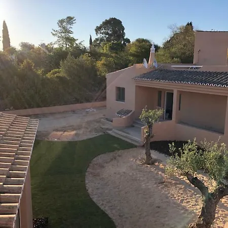 Bed & Breakfast Alamos Retreat - Wellness & Yoga Boutique Albufeira