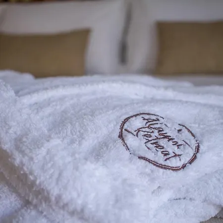 Bed & Breakfast Alamos Retreat - Wellness & Yoga Boutique
